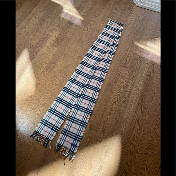 BURBERRY — 100% AUTHENTIC Classic Check Cashmere Scarf (124” long) - NWOT - Picture 3 of 5